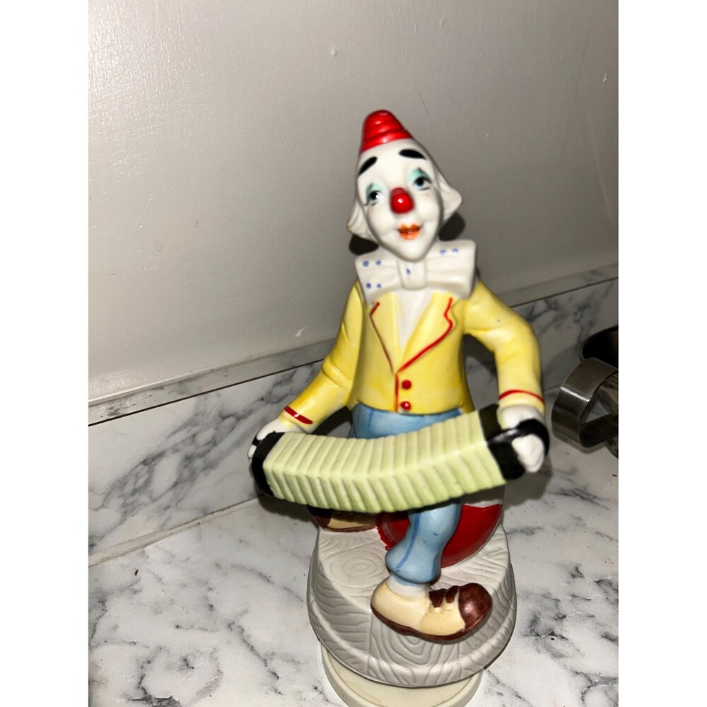 Ceramic Clown Musical Figurine Send In The Clowns Vintage Taiwan - 8.75" Tall |
